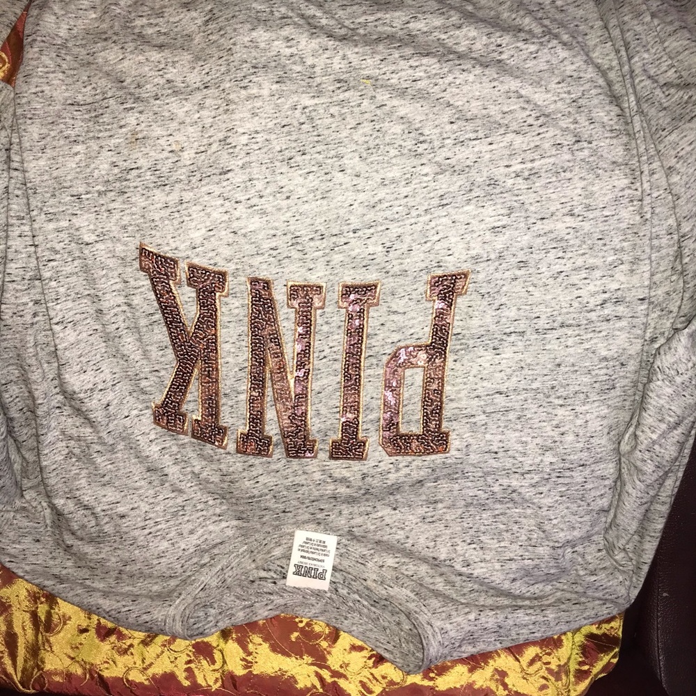 5 Victoria secret pink shirts